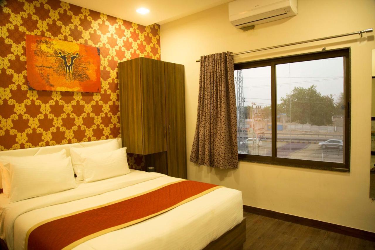 Hotel The Mewar Dabok Екстер'єр фото