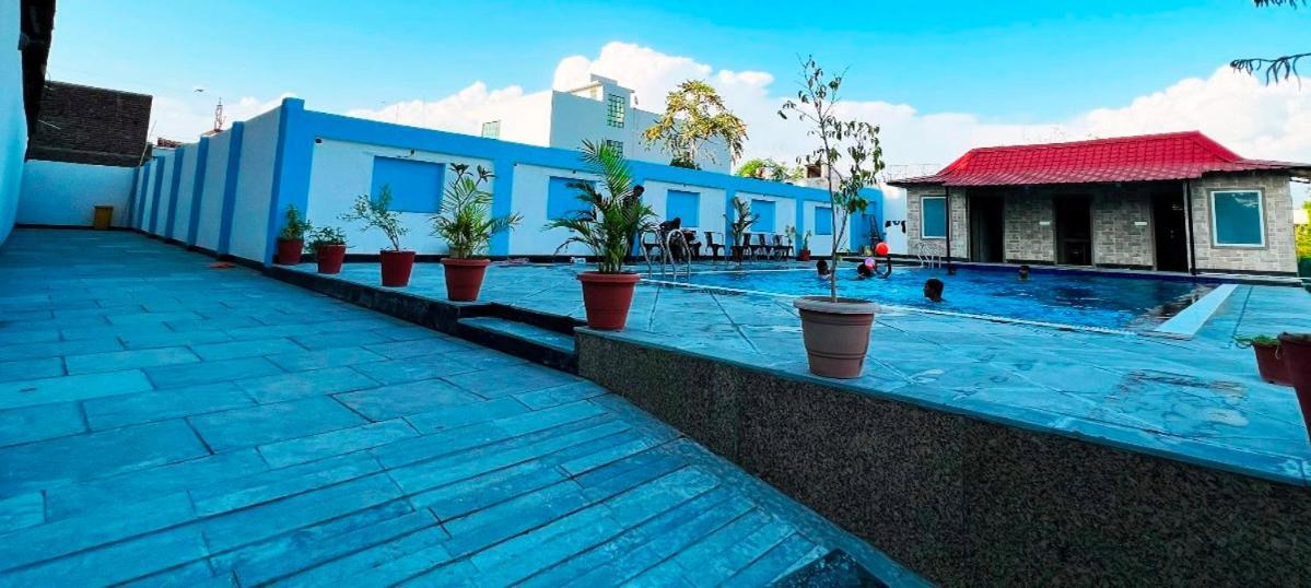 Hotel The Mewar Dabok Екстер'єр фото