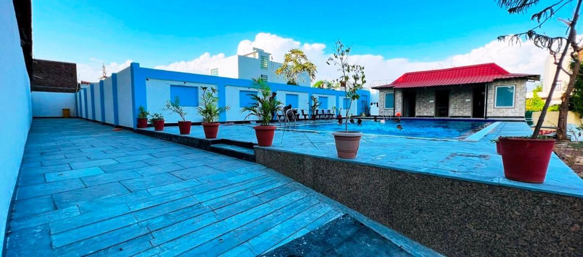 Hotel The Mewar Dabok Екстер'єр фото