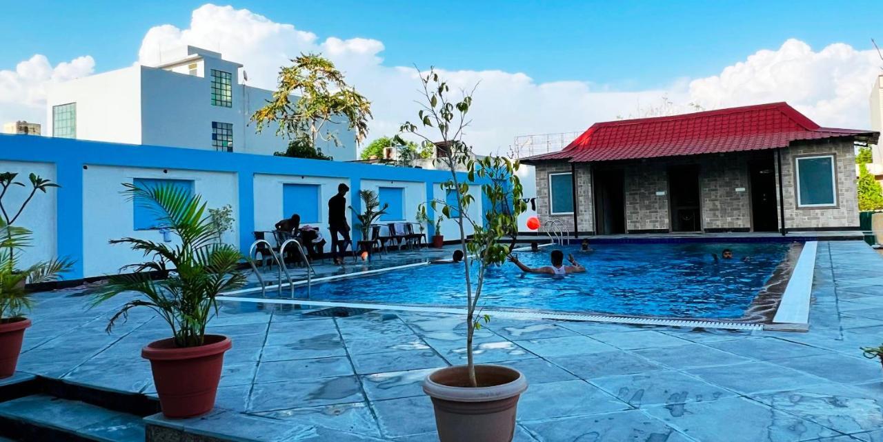 Hotel The Mewar Dabok Екстер'єр фото