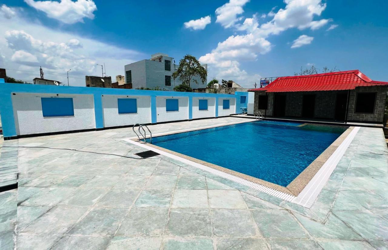 Hotel The Mewar Dabok Екстер'єр фото
